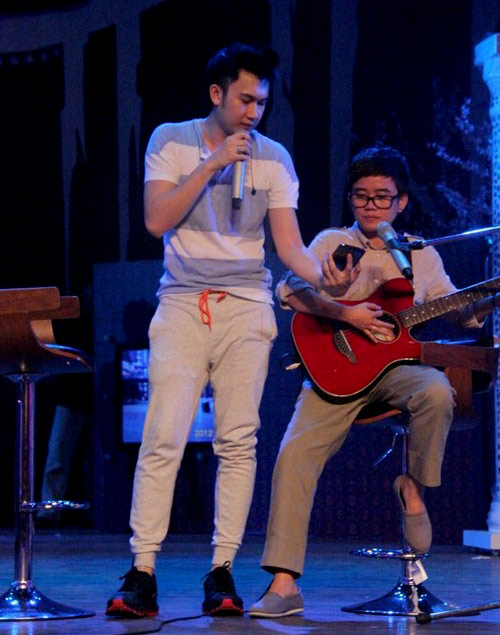 Phương Uyên bất ngờ song ca với Triệu Vũ - 3