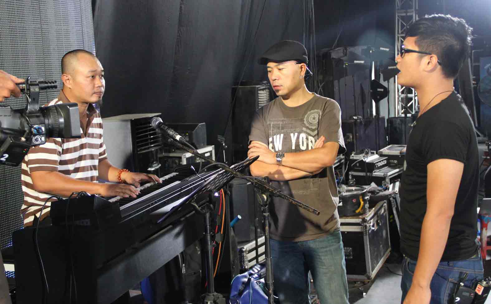 Ya Suy bị Huy Tuấn nghiêm khắc nhắc nhở - 11