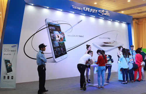Hình ảnh ấn tượng tại Mobile Vietnam 2012 - 8
