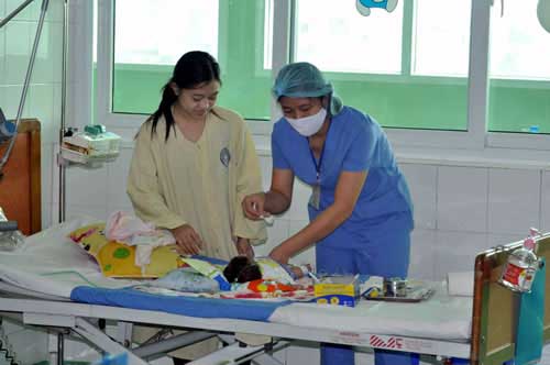 Điều dưỡng: Thiếu vẫn... hạn chế tuyển - 2