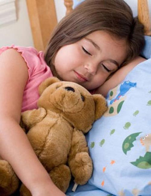 Ngủ nhiều giúp trẻ thay đổi hành vi - 1