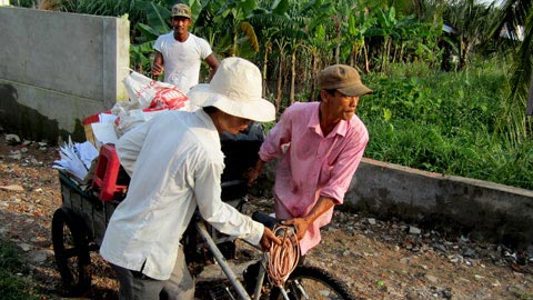 TPHCM những ngày phải... đi trên tường - 2