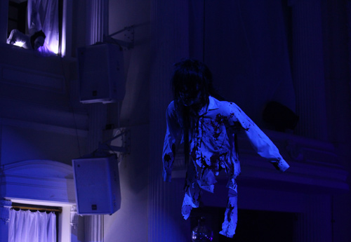 Dương Triệu Vũ "dọa ma" khán giả - 1