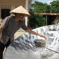 Tin tức trong ngày - Hoang phí "làng năng lượng mặt trời"