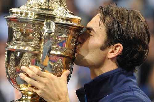 Federer dễ thở ở Basel Open - 1