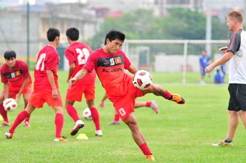 ĐTVN: Sút đi nếu có thể - 1