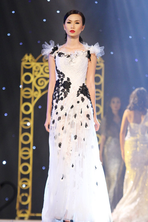 Hồng Quế trở lại vị trí vedette - 19