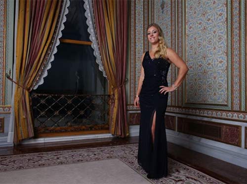 8 mỹ nhân làng banh nỉ khoe sắc - 3