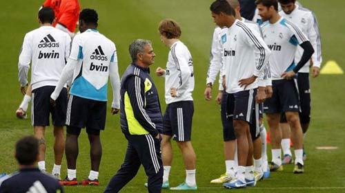 Trước lượt 3 cúp C1: Vòng đấu bản lề - 2