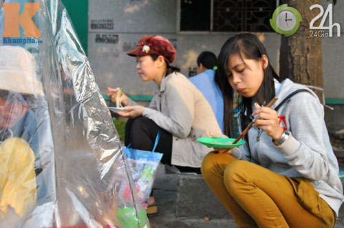 Cận cảnh bữa sáng công nhân thời bão giá - 6