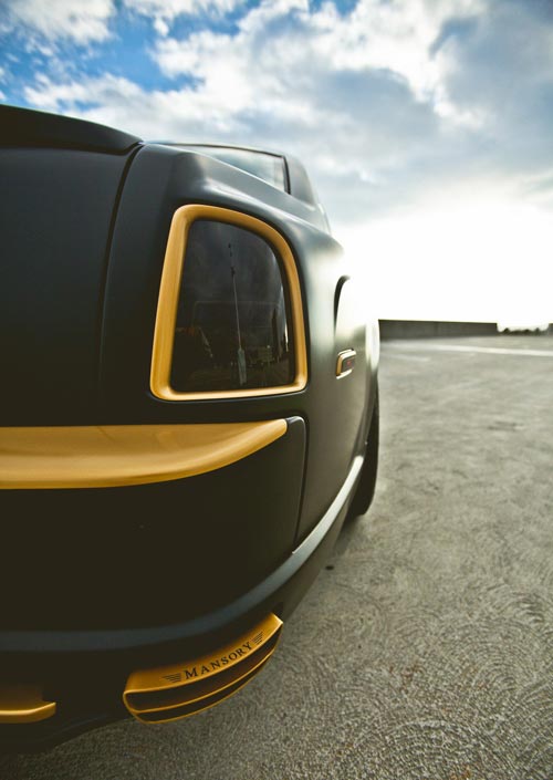 Rolls-Royce Phantom độ vàng lộng lẫy - 2