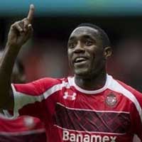 Bóng đá - Video: Siêu phẩm xe đạp chổng ngược