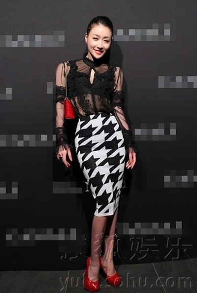 Phan Sương Sương: Ngực khủng vẫn cô đơn! - 16