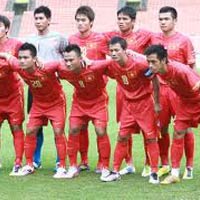Bóng đá - HLV Phan Thanh Hùng bị “phân thân”