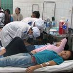 Tin tức trong ngày - Công nhân ngất xỉu hàng loạt: Vì đâu?
