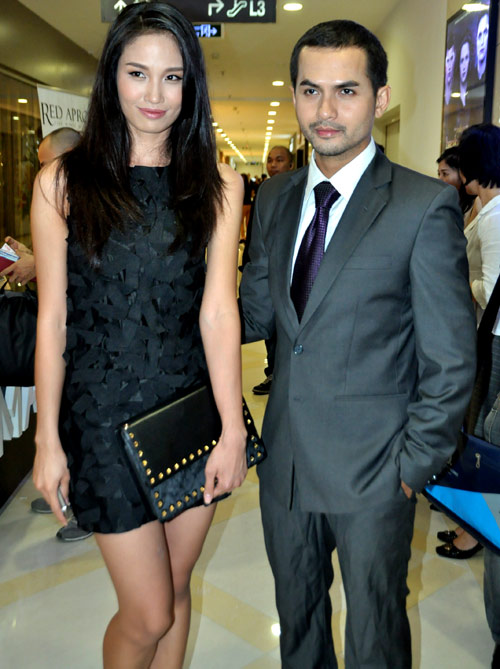 Diễm My khoe con gái giống hệt mẹ - 16