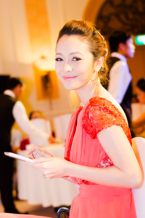 Jennifer Phạm lộng lẫy và quyến rũ - 13