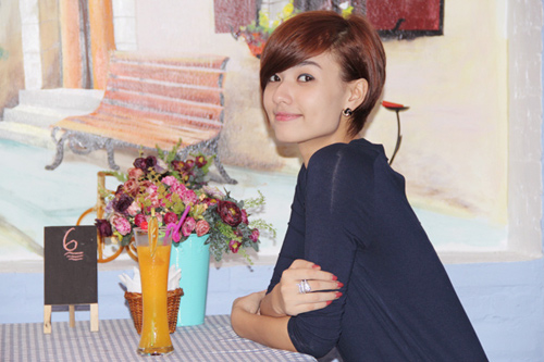 Hồng Quế bất ngờ "ngoan hiền" - 8