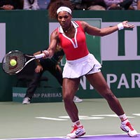 Pha điều bóng làm Serena Williams bó tay