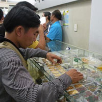 Tài chính - Bất động sản - Vàng giả, vàng nhái: Ai đen thì chịu?