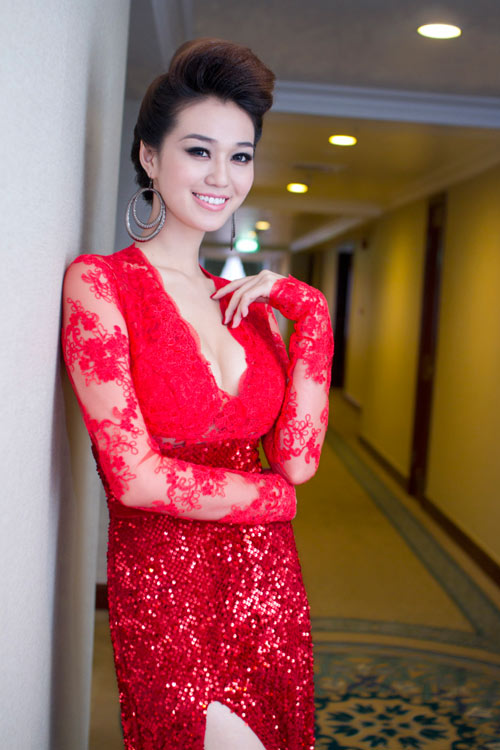 Mướt mắt ngắm Mai Phương Thúy - 3