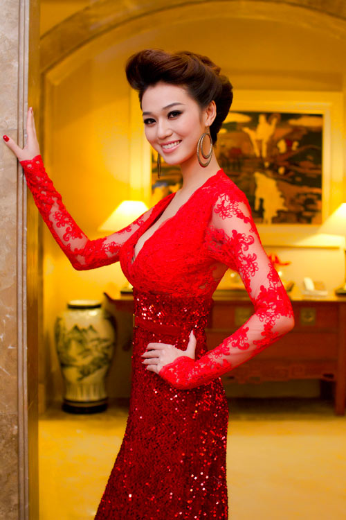 Mướt mắt ngắm Mai Phương Thúy - 10