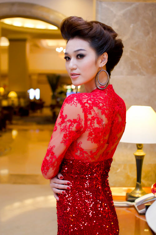 Mướt mắt ngắm Mai Phương Thúy - 11