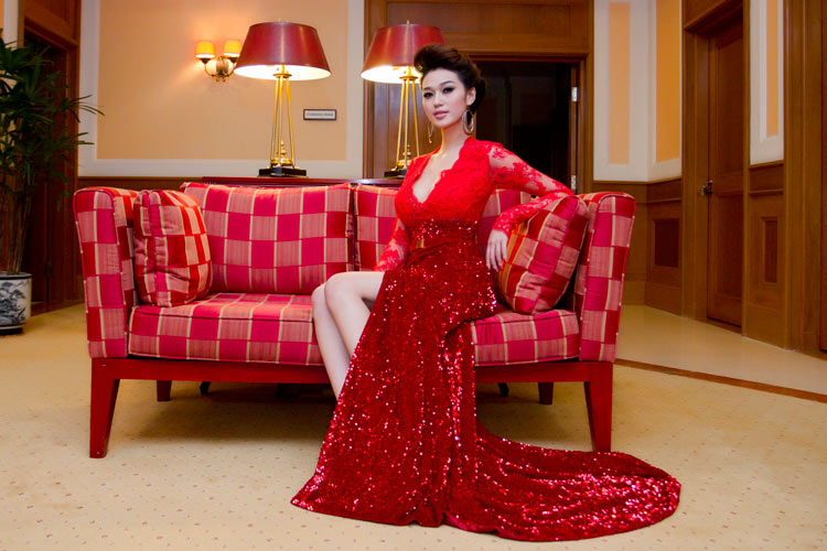 Mướt mắt ngắm Mai Phương Thúy - 13