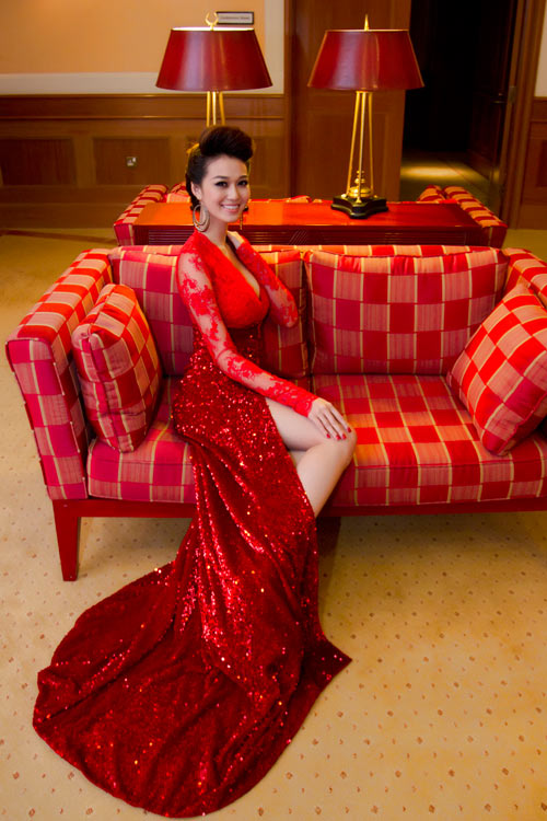 Mướt mắt ngắm Mai Phương Thúy - 17