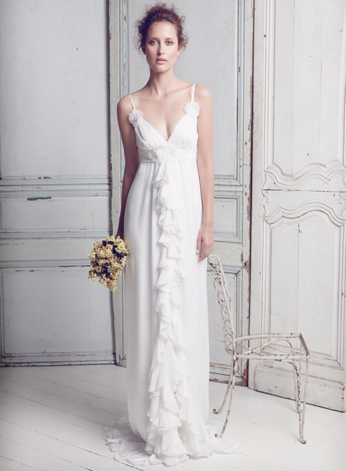 Váy cưới ngọt ngào cho cô dâu hiền thục - 9