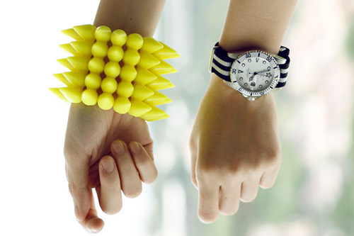 Đeo vòng tay thế nào mới thật sành điệu? - 10