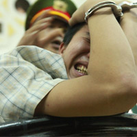 Pháp luật - Toàn cảnh phiên xử kẻ hiếp chị giết em