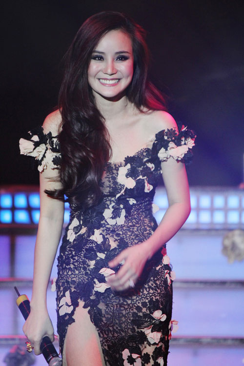 Vy Oanh khoe chân dài nõn nà - 7