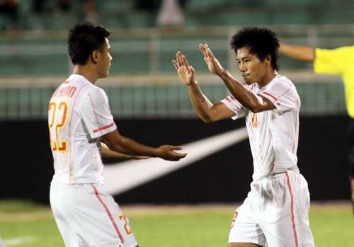 Thắng Lào, nhưng tuyển thủ VN còn lóng ngóng - 2