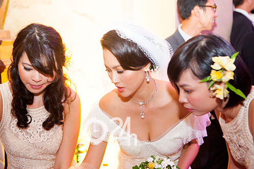 Đỗ Hải Yến quá gợi cảm ngày tái hôn - 3