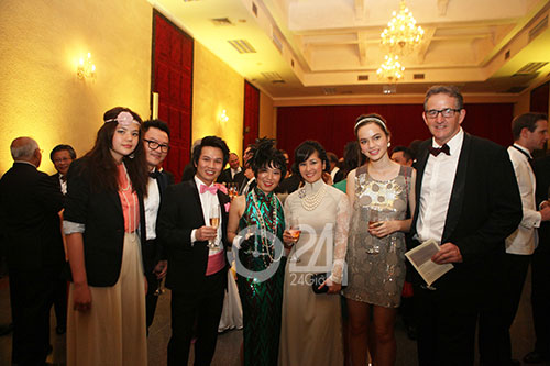 Đỗ Hải Yến quá gợi cảm ngày tái hôn - 10