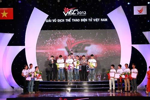 Đêm Vinh danh tài năng eSports Việt - 4
