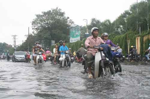 Nhận diện “thủ phạm” khiến TP.HCM ngập sâu - 1