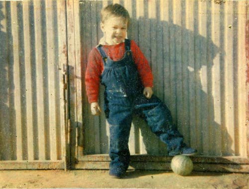 Ảnh Iniesta, từ cậu bé cho tới ngôi sao - 1
