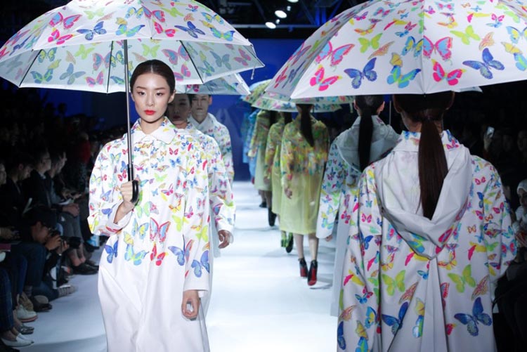 Những cánh bướm đến từ thiên đường - 17