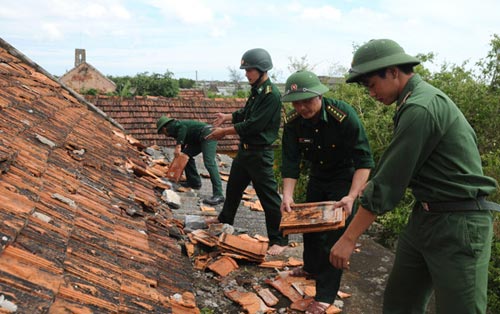 Chùm ảnh: Nước mắt sau cơn bão - 10