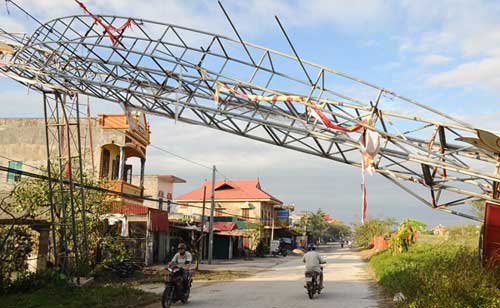 Chùm ảnh: Nước mắt sau cơn bão - 8