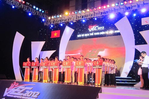 Tôn vinh các tài năng eSport Việt 2012 - 2