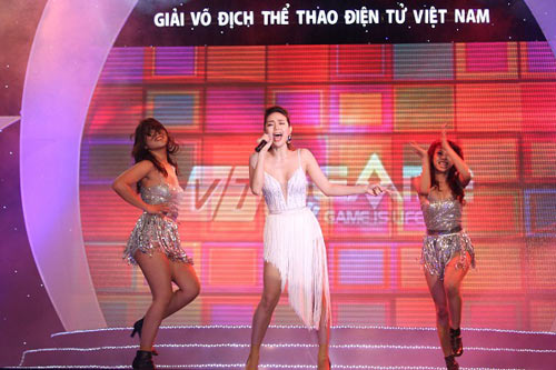 Tôn vinh các tài năng eSport Việt 2012 - 8