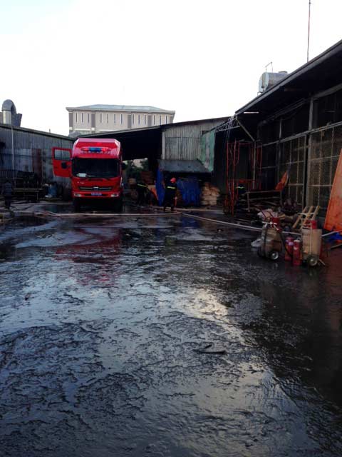 Nổ lớn ở công ty, 18 công nhân bỏng nặng - 2