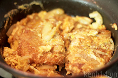 Làm cơm katsudon ngon như đầu bếp - 12