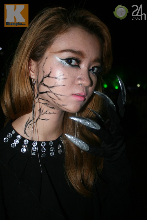 Hot girl hóa thân thành miêu nữ xinh đẹp - 12