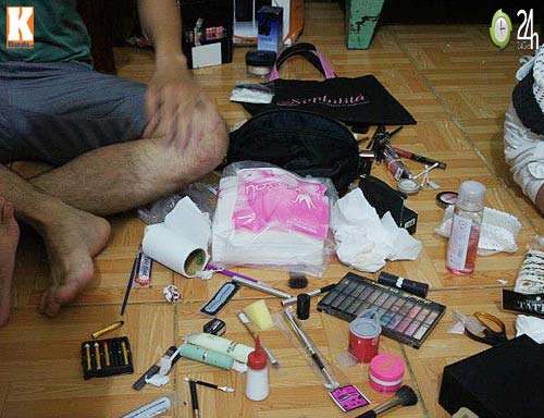 Giới trẻ hóa trang rùng rợn chơi Halloween - 1