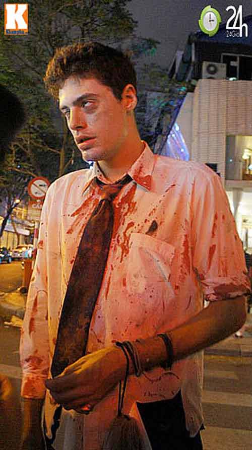 Giới trẻ hóa trang rùng rợn chơi Halloween - 10