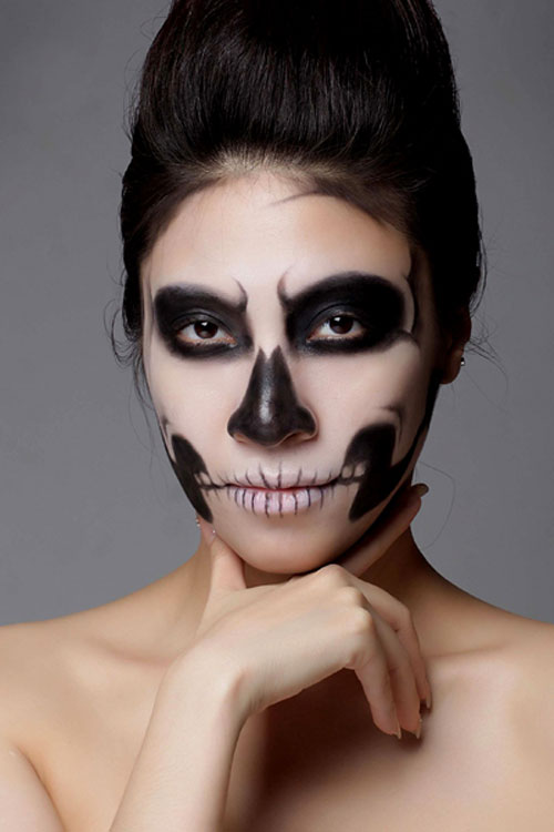 Sao Việt sexy và táo bạo mùa Halloween - 17